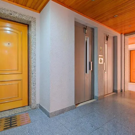 Modern & Cozy Near Sintra * Mem Martins