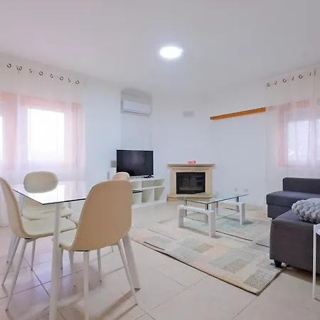 Modern & Cozy Near Sintra *
