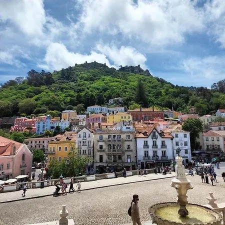 Modern & Cozy Near Sintra