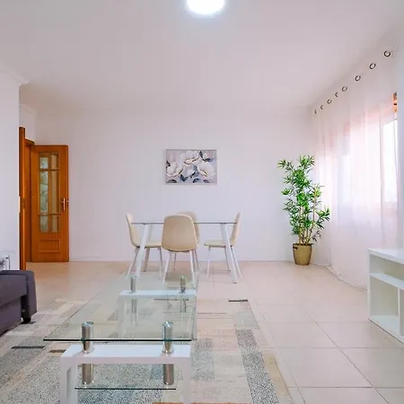 Modern & Cozy Near Sintra